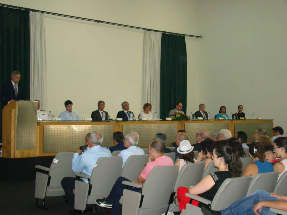 Sessão-solene-no-auditório-António-Matos-Abertura.jpg