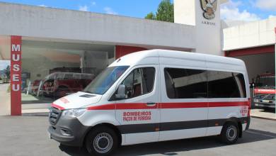 Bombeiros adquirem nova ambulância